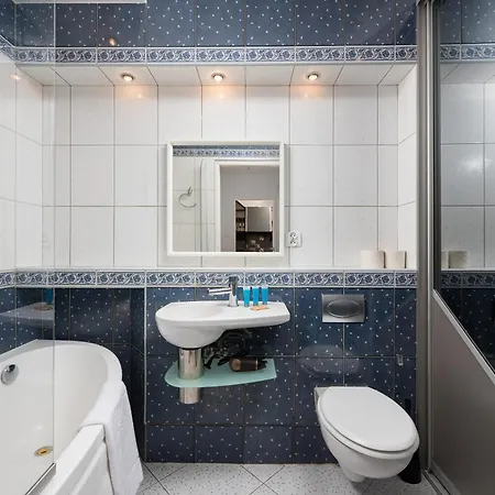 Smolna View 7th Floor By Bookinghost