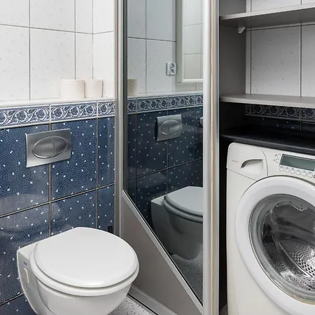 Smolna View 7th Floor By Bookinghost 아파트